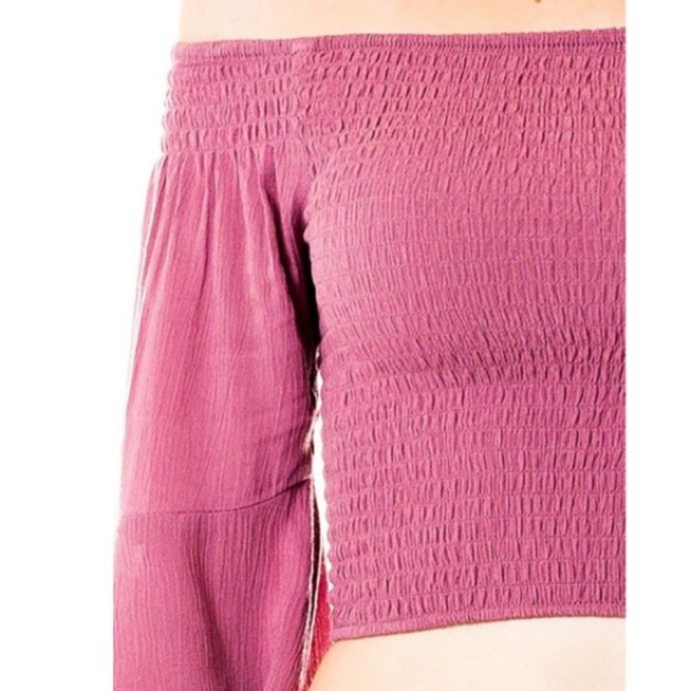 NEW Smocked Off-Shoulder Bell Sleeve Top in Rose sz L - Picture 4 of 7